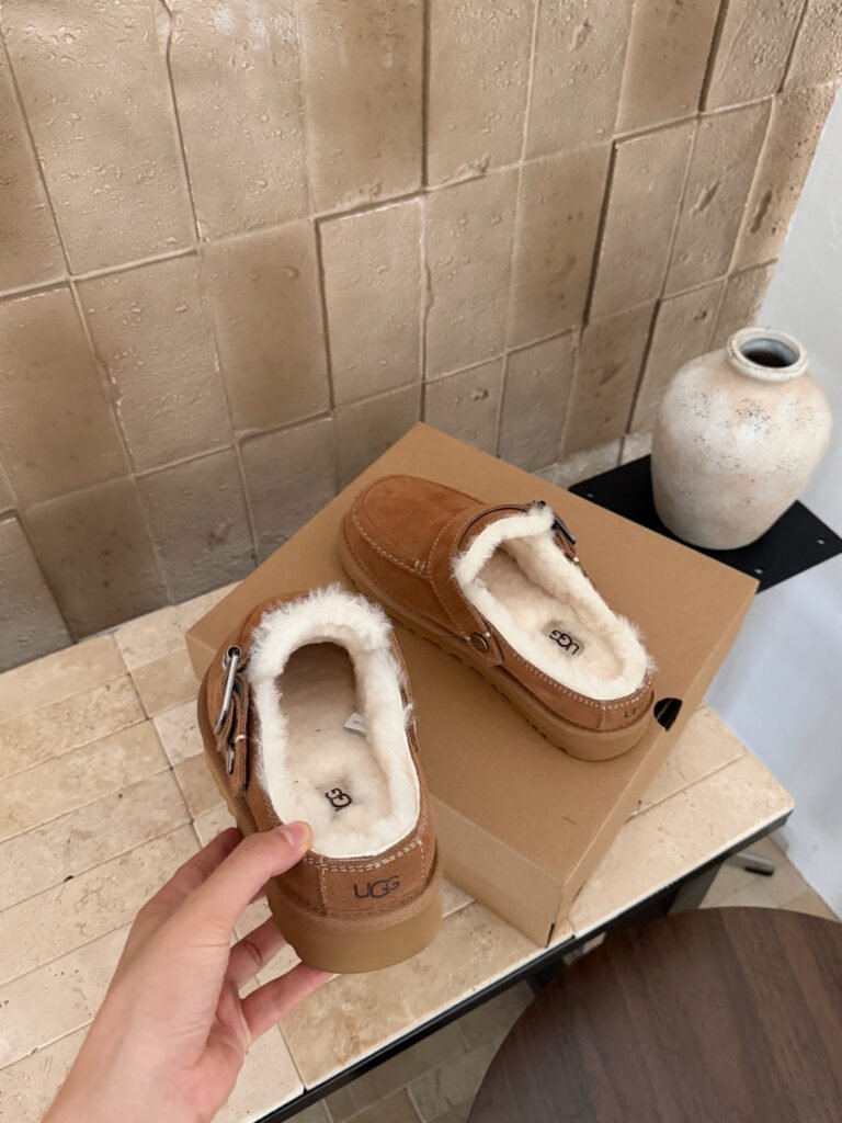 UGG Unisex Platform Sneakers detail image 4