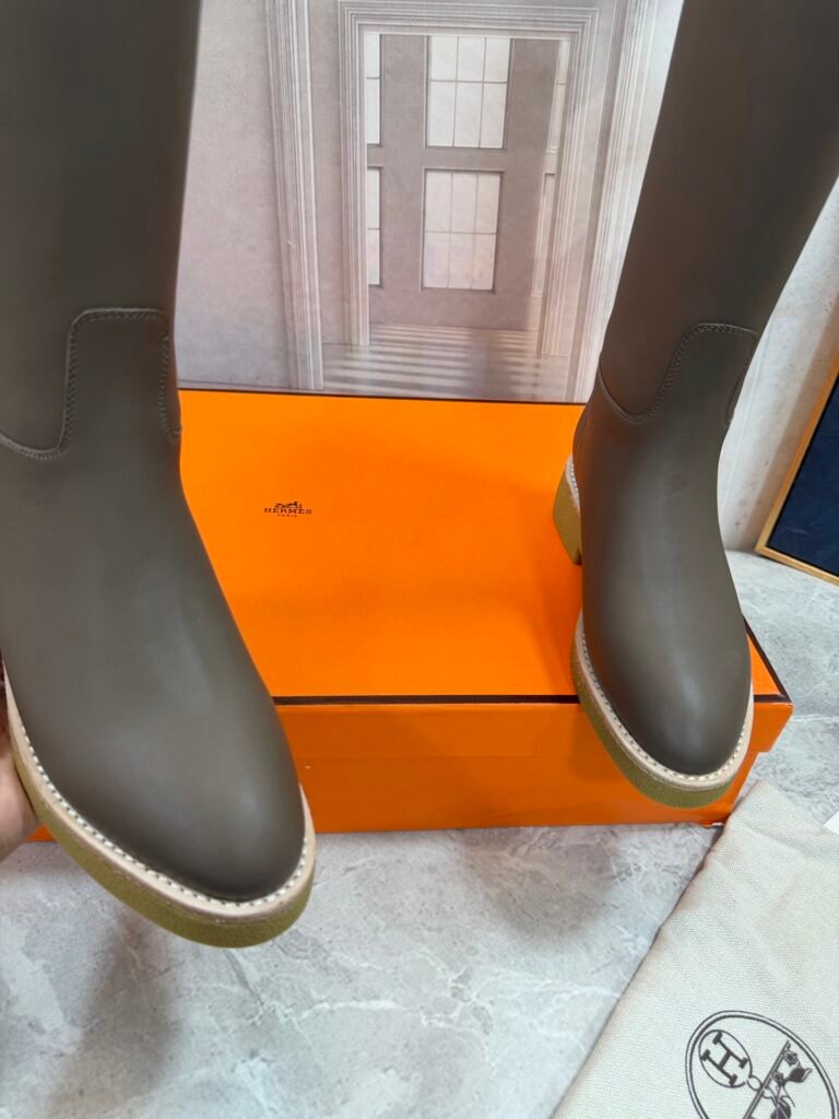 Hermès Unisex Boots detail 4