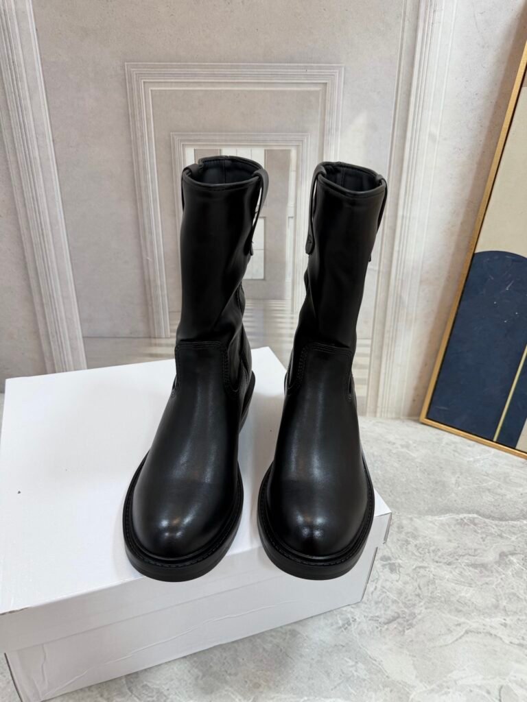 MM6 Maison Margiela Unisex Boots detail image 4
