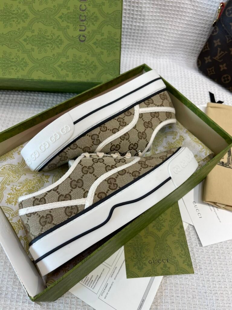 Gucci Unisex High-Top Sneakers detail 4