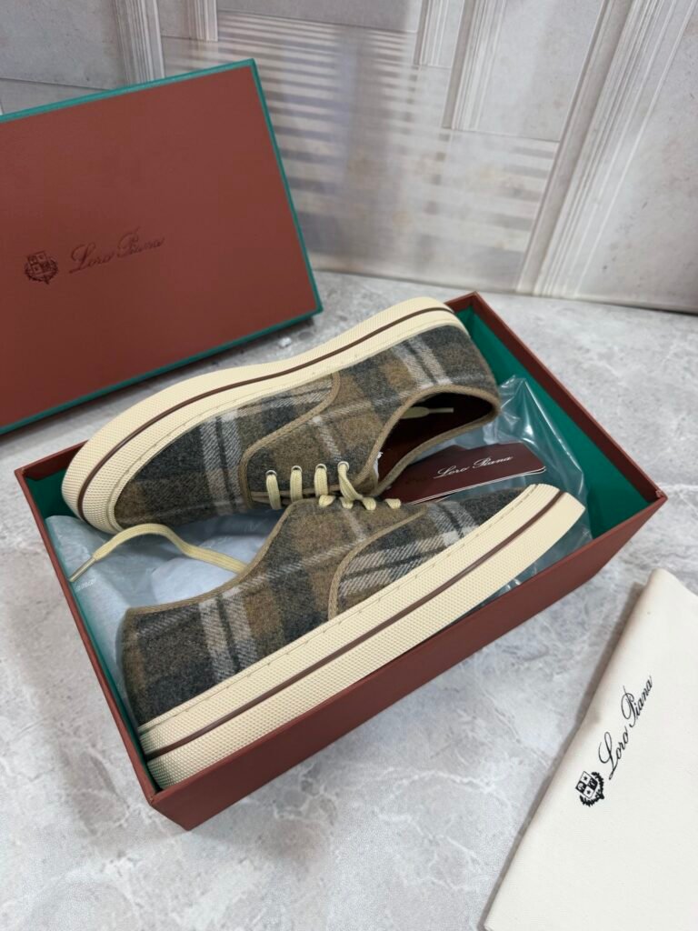Loro Piana Men's White Low-Top Sneakers detail image 4