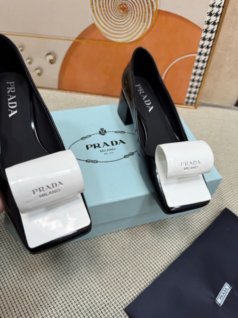 Chanel Women's Platform Sneakers detail image 4