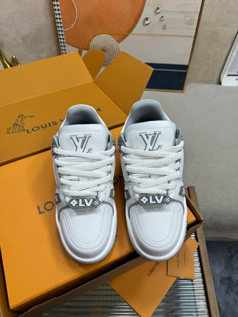 Louis Vuitton Unisex Basketball Sneakers detail 4
