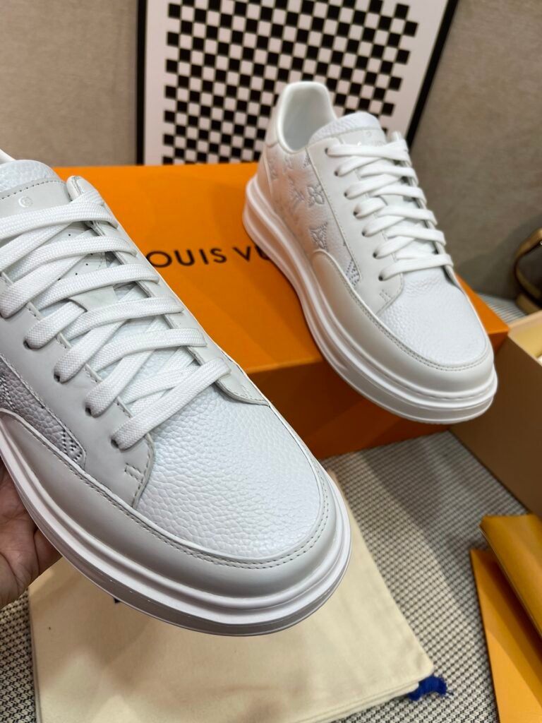 Louis Vuitton Men's White Low-Top Sneakers detail image 4