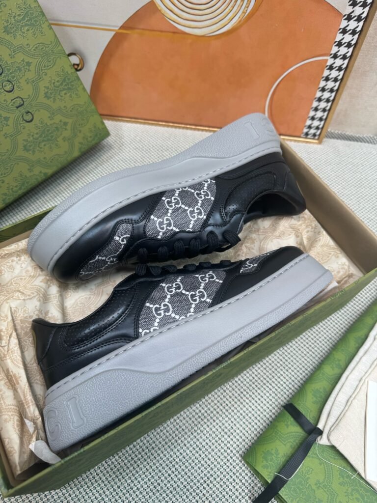 Gucci Unisex Chunky Sneakers detail 4