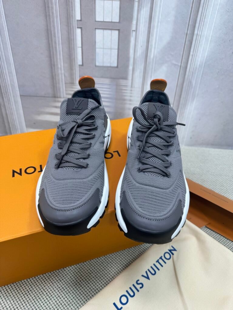 Louis Vuitton Unisex Athletic Sneakers detail image 4