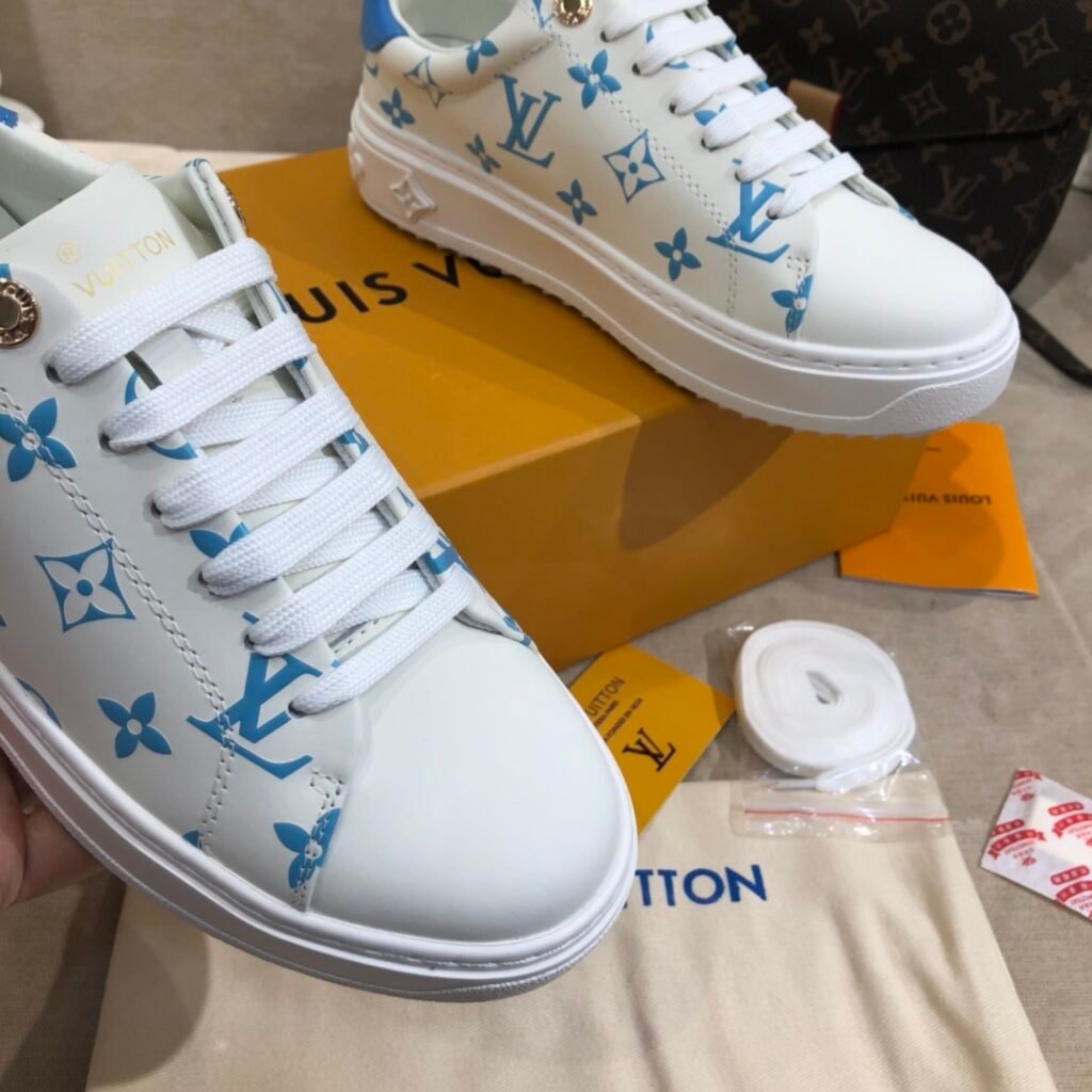 Louis Vuitton Unisex Platform Sneakers detail 4