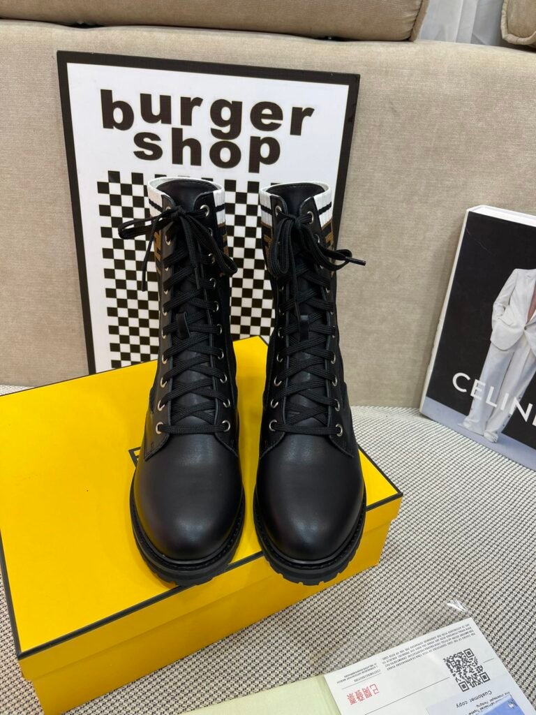 Fendi Unisex Boots detail image 4