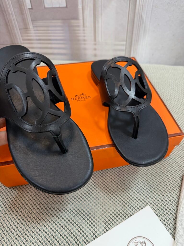 Hermès Unisex Slides detail 4