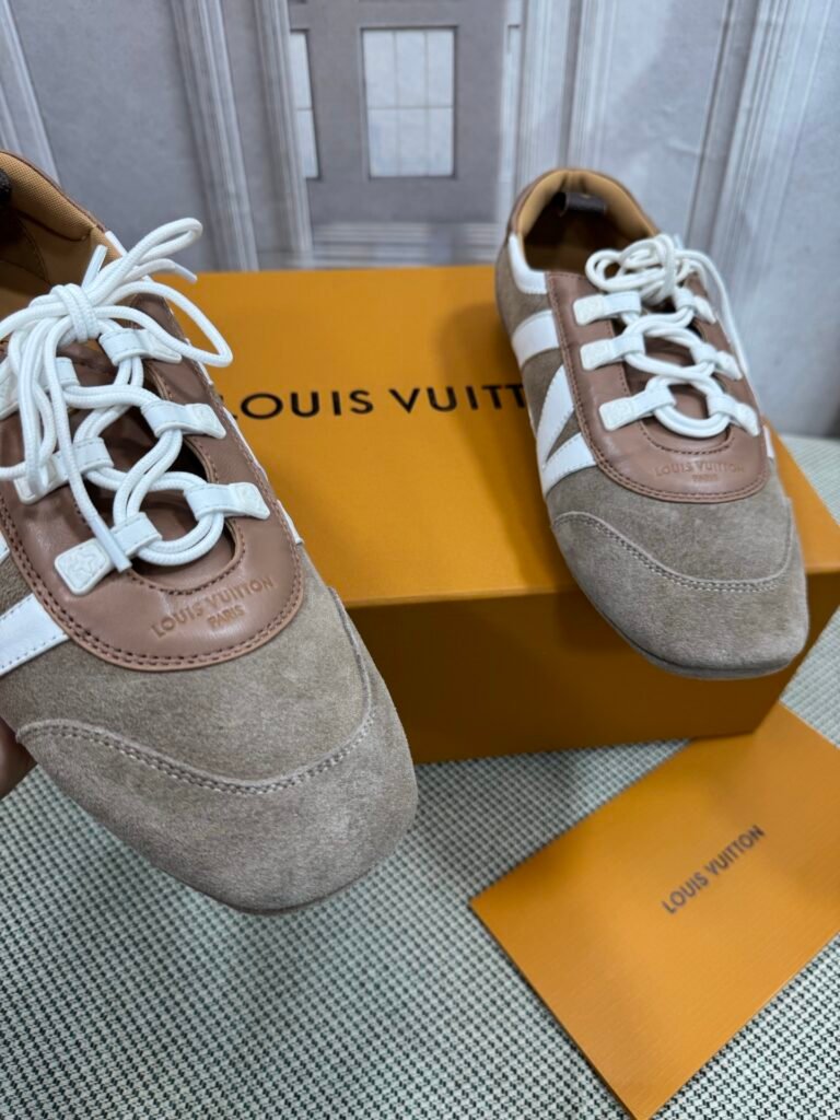 Louis Vuitton Unisex Driving Loafers detail 4