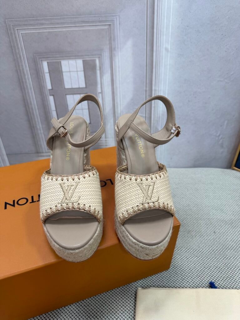 Louis Vuitton Unisex Platform Sneakers detail 4
