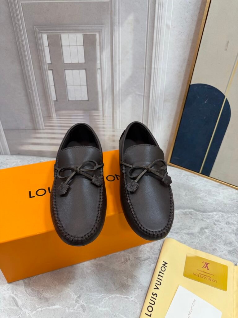 Louis Vuitton Unisex Driving Loafers detail 4