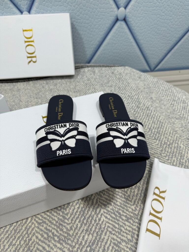 Dior Unisex Slides detail image 4