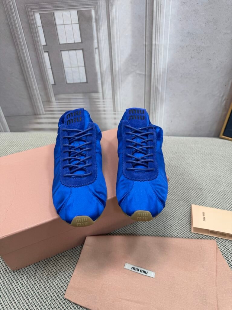 Miu Miu Unisex Sneakers detail image 4