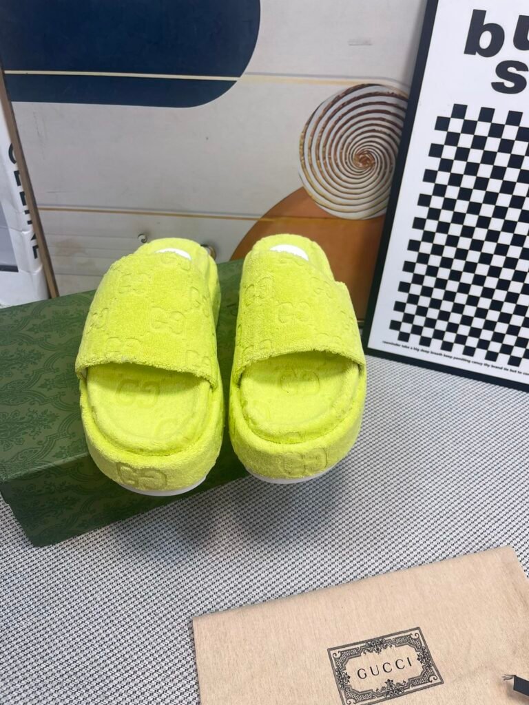 Gucci Unisex Platform Sneakers detail 4