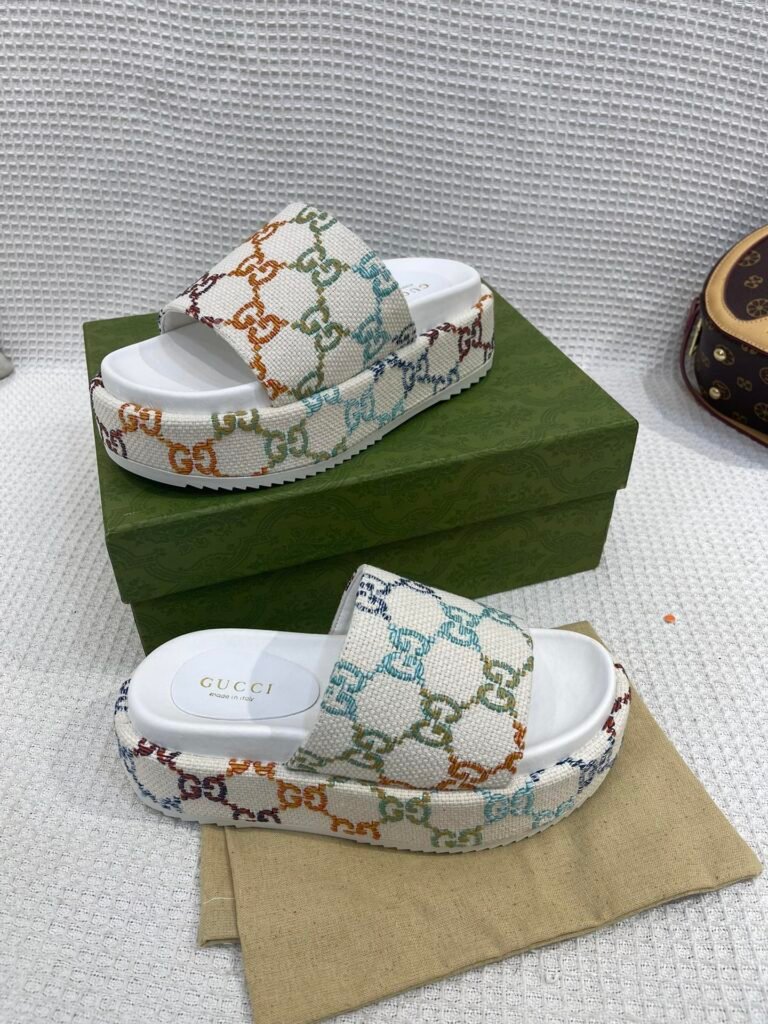 Gucci Women's Slides detail image 4