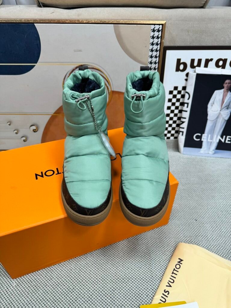 Louis Vuitton Unisex Snow Boots detail 4