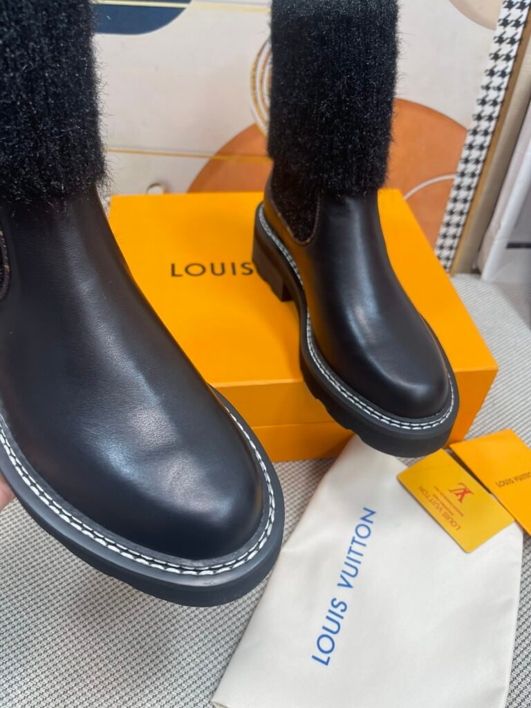 Louis Vuitton Unisex Chelsea Boots detail image 4