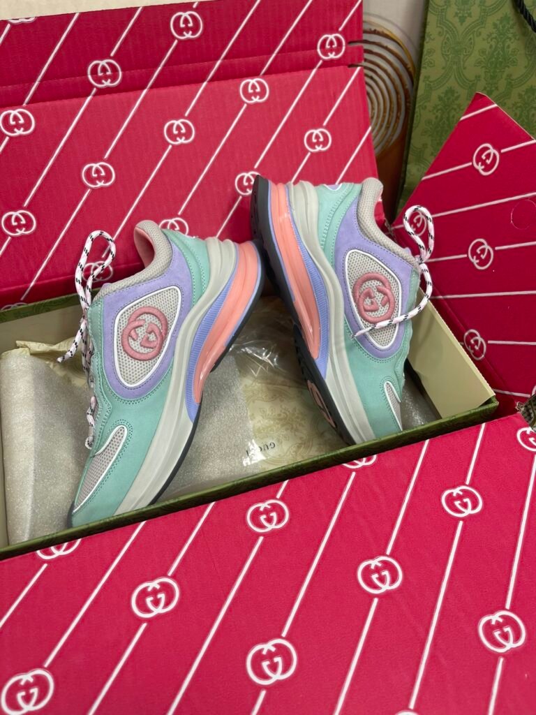 Gucci Unisex Chunky Sneakers detail image 4