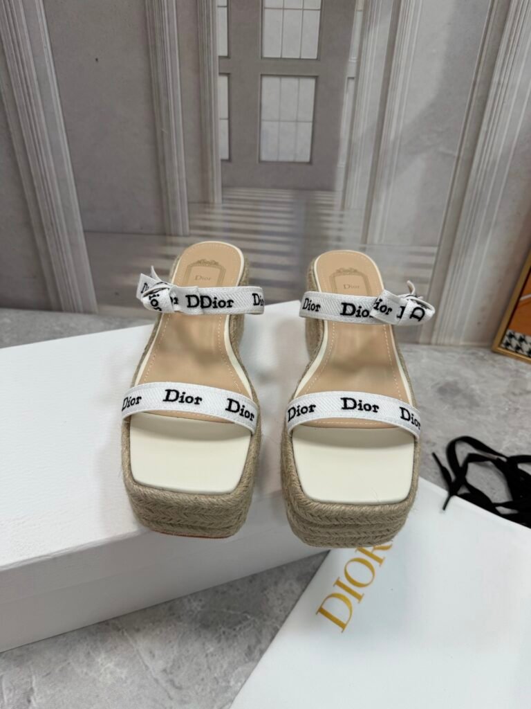 Dior Unisex Low-Top Sneakers detail image 4