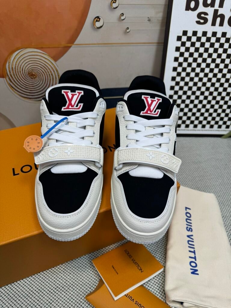 Louis Vuitton Unisex Basketball Sneakers detail 4