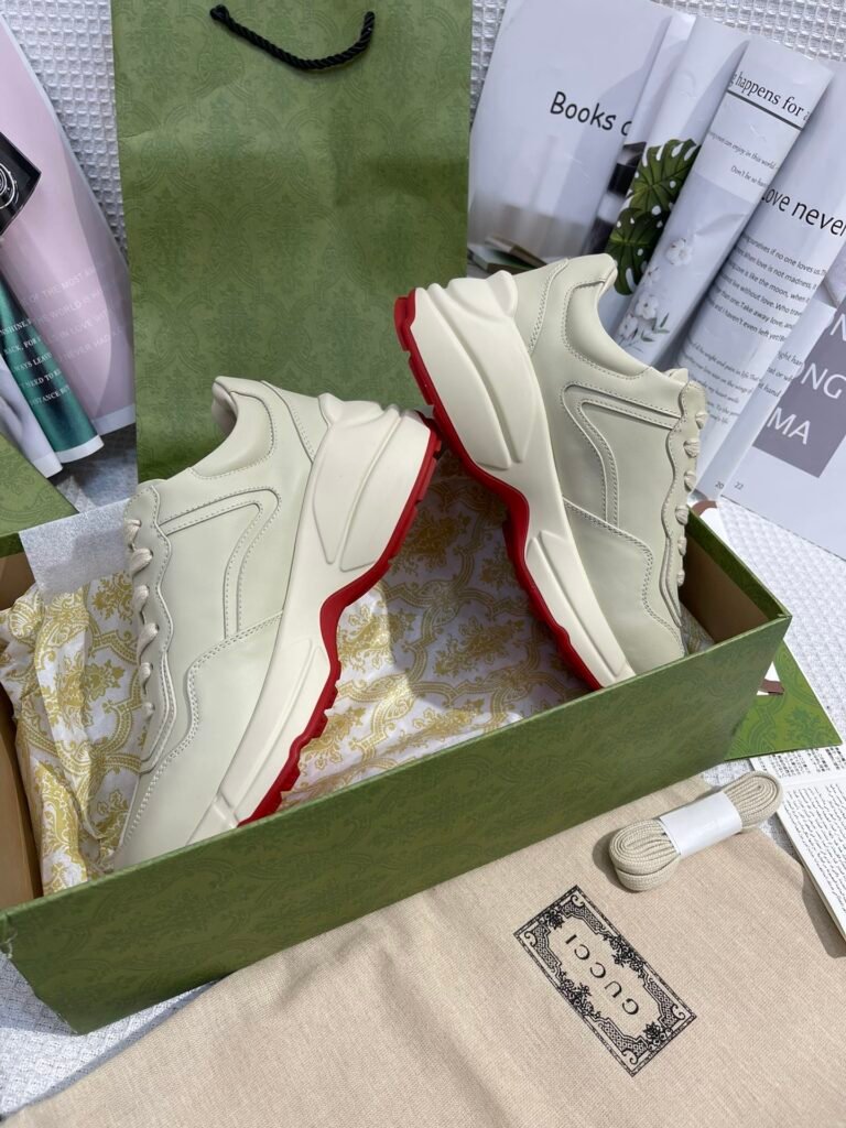 Dior Unisex Chunky Sneakers detail image 4