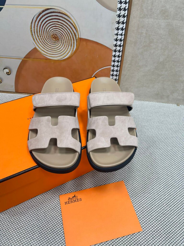 Hermès Unisex Slides detail 4