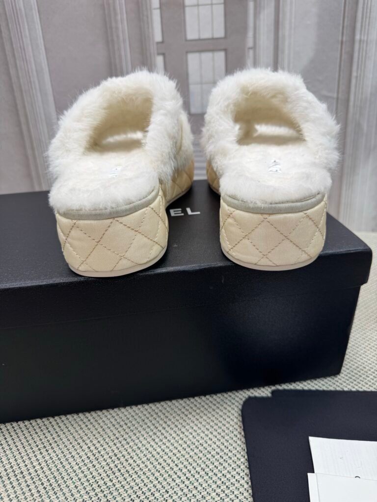 Chanel Unisex Slides detail 4