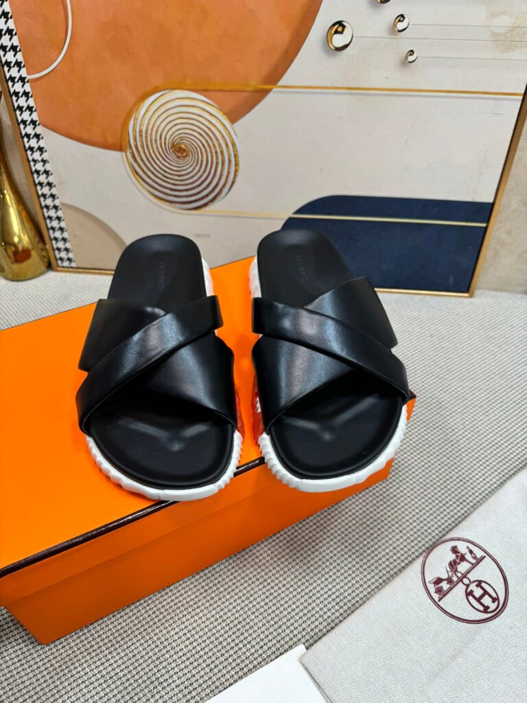 Hermès Unisex Slides detail 4