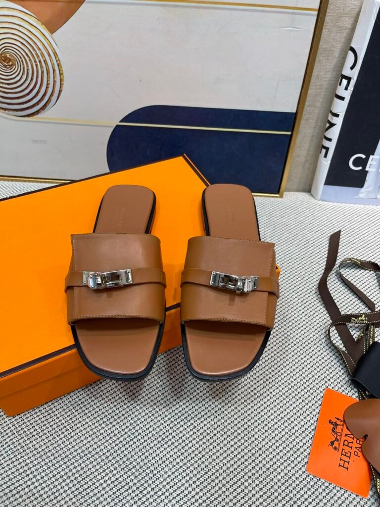 Hermès Unisex Slides detail 4