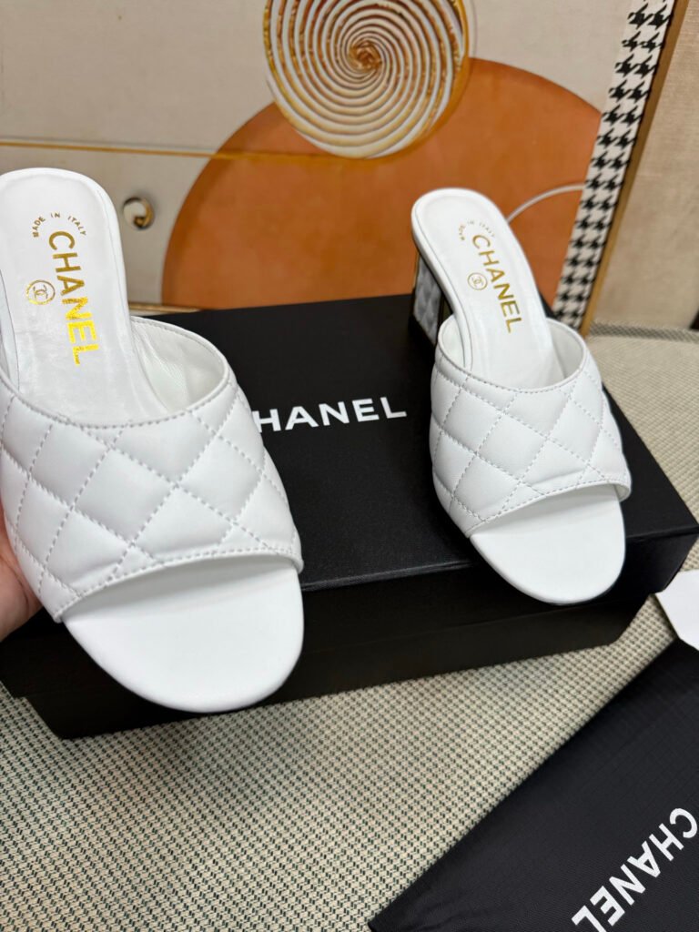 Chanel Women's Slides detail image 4