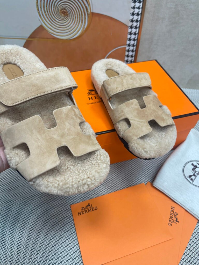 Hermès Unisex Slides detail 4