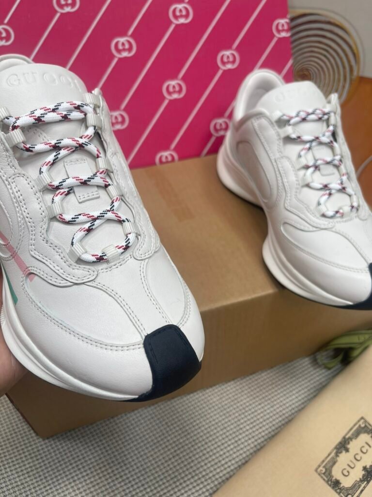Gucci Unisex Chunky Sneakers detail 4