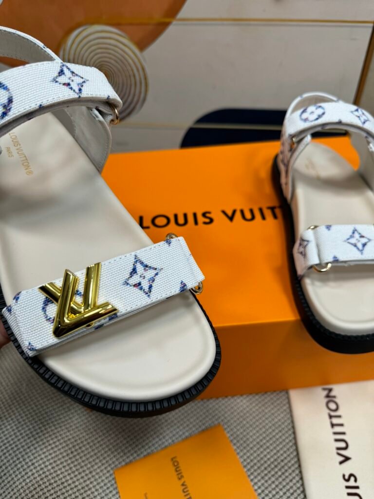 Louis Vuitton Unisex Sandals detail image 4