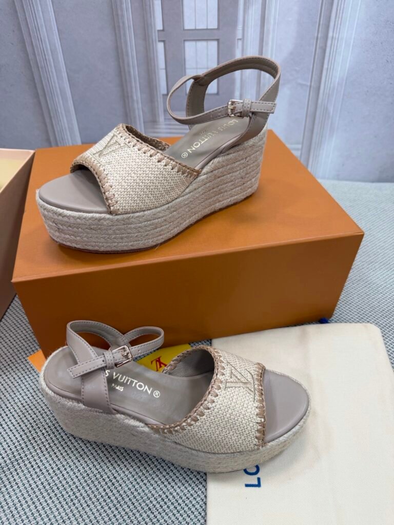Louis Vuitton Unisex Platform Sneakers detail 4