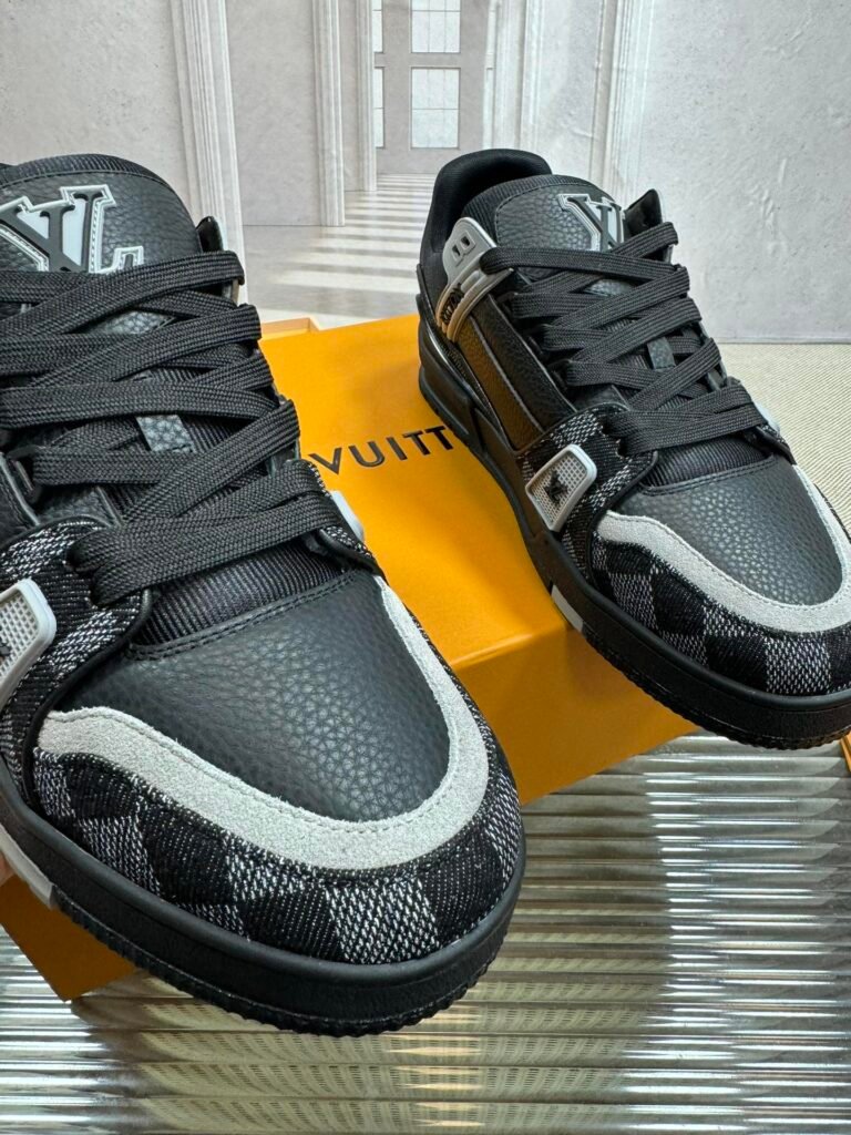 Louis Vuitton Unisex Basketball Sneakers detail 4