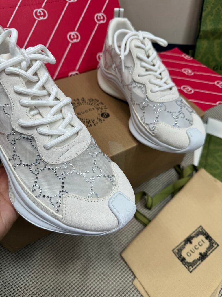 Gucci Unisex Chunky Sneakers detail image 4