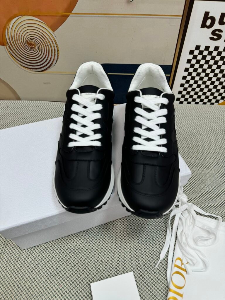 Dior Unisex Chunky Sneakers detail image 4