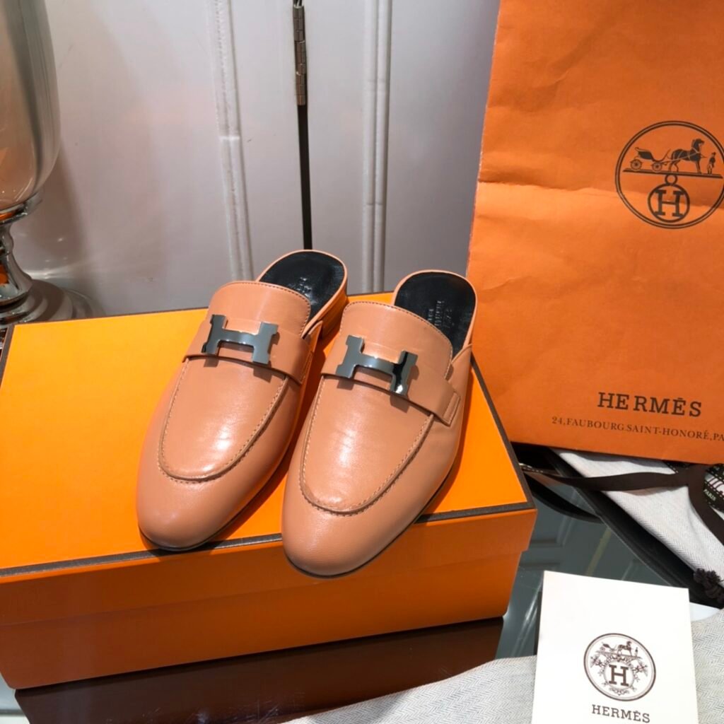 Hermès Unisex Loafers detail 4