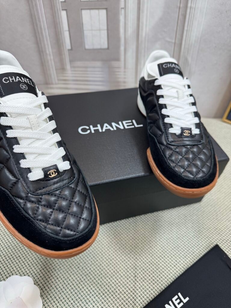 Chanel Women's Low-Top Sneakers detail 4