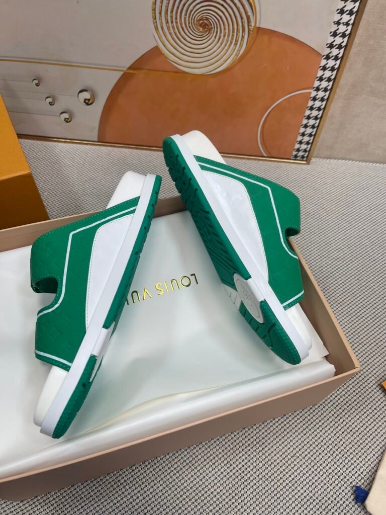 Louis Vuitton Men's Slides detail image 4