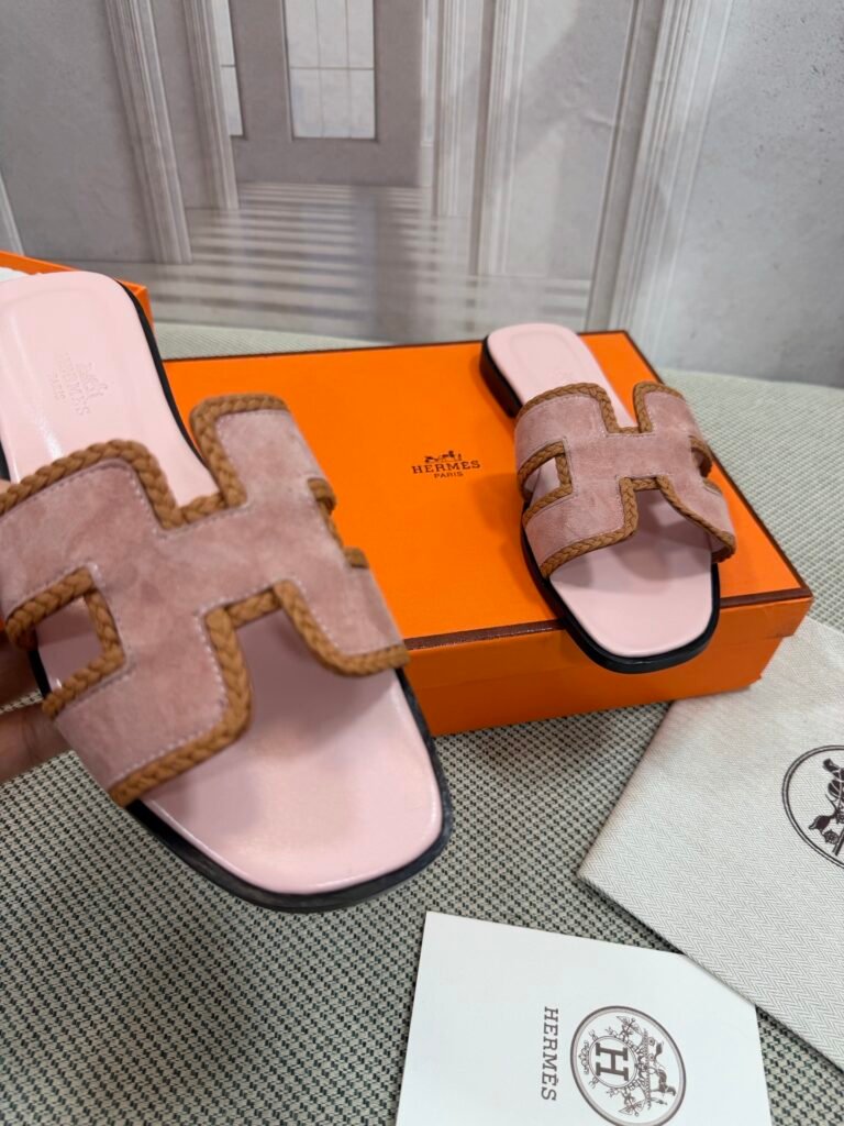 Hermès Unisex Slides detail 4