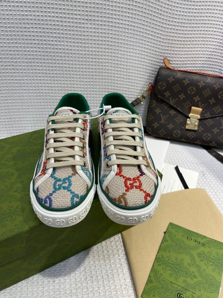 Gucci Unisex High-Top Sneakers detail 4