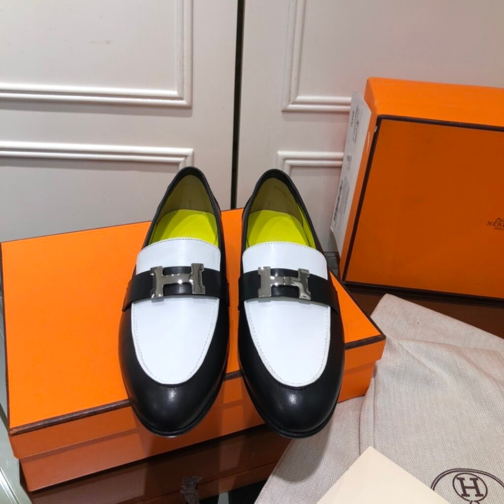 Hermès Unisex Loafers detail 4