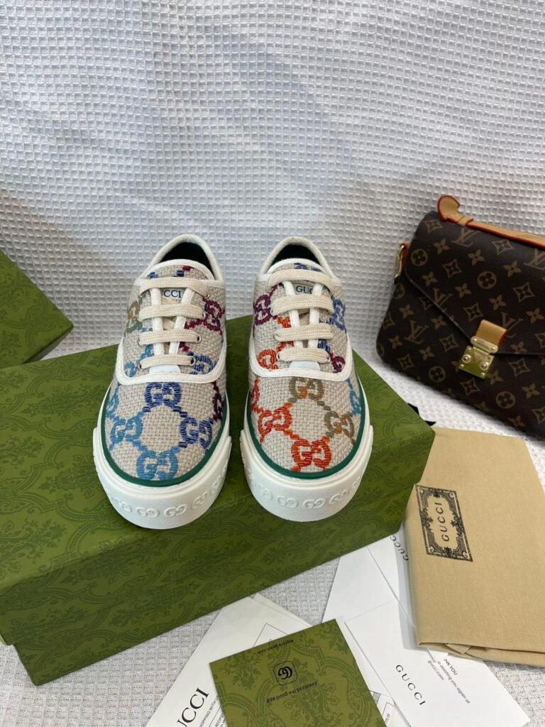 Gucci Unisex High-Top Sneakers detail 4