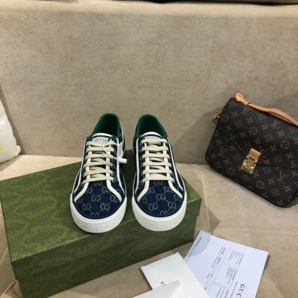 Gucci Unisex Tennis Sneakers detail 4
