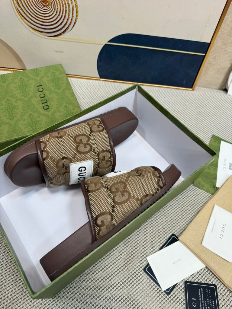 Gucci Unisex Platform Sneakers detail 4