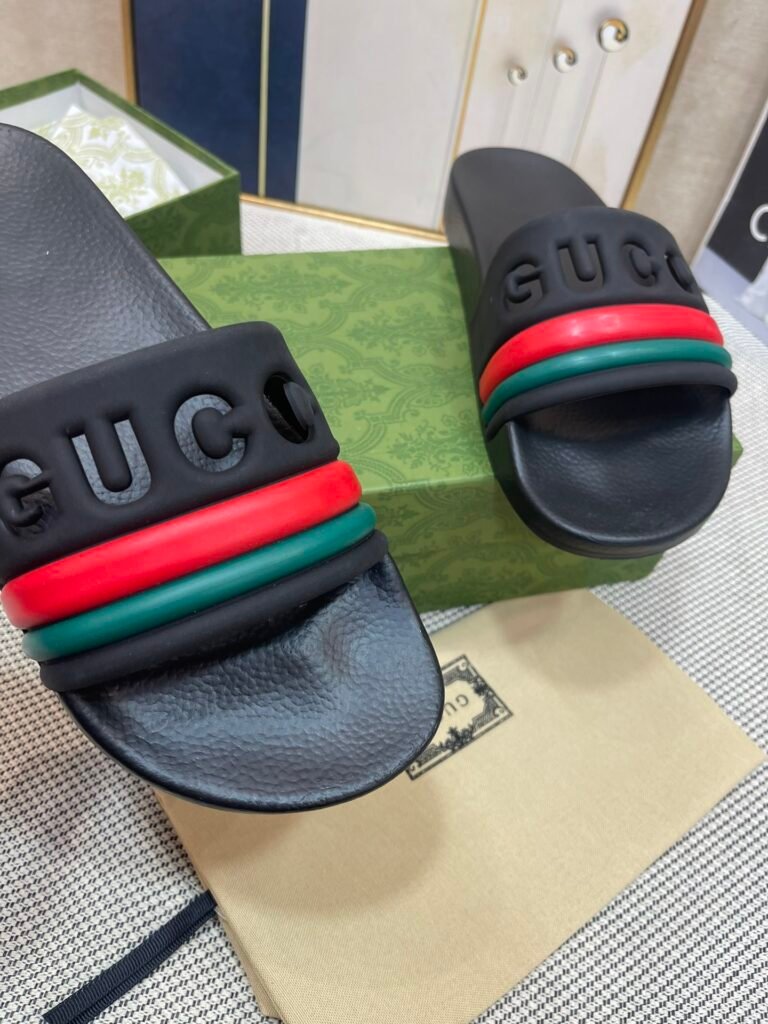 Gucci Unisex Low-Top Sneakers detail 4