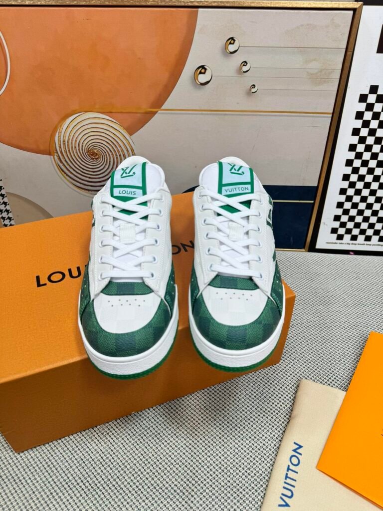 Louis Vuitton Men's White Low-Top Sneakers detail image 4