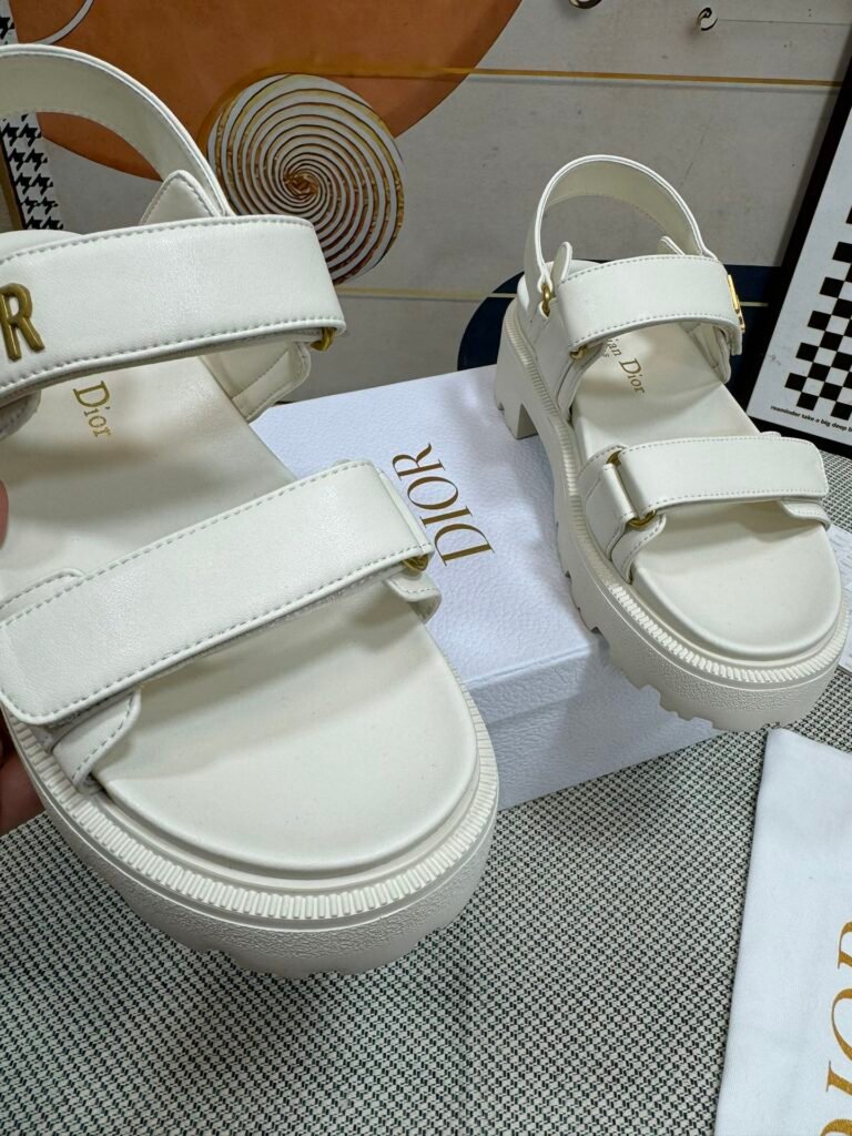 Dior Unisex Sandals detail 4